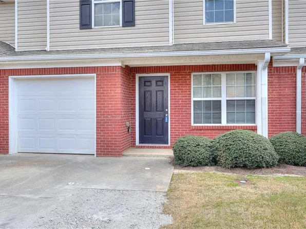453 Tara Commons Cir, Loganville, GA 30052