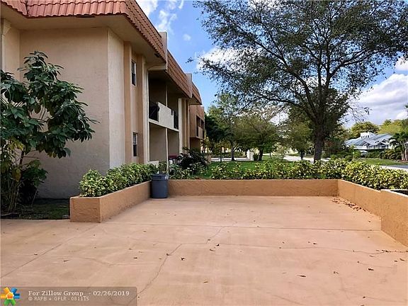 2nd image of 10270 NW 35th St APT 6