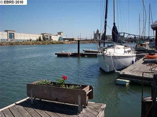 2nd image of 3009 Marina Dr