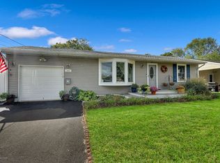 508 Maple St, Lakehurst, NJ 08733