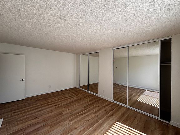 2nd image of 1000 N Doheny Dr APT 201