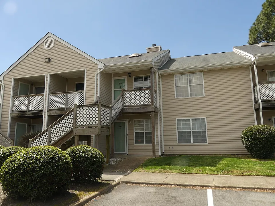 28 Lyford Ky #B