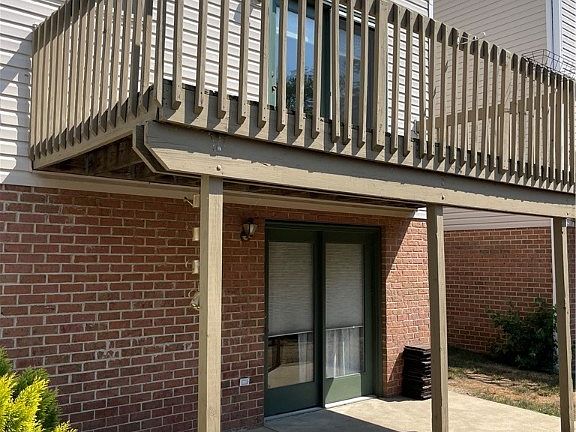 4th image of 104 Odinwood Ct