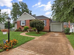 2 Barnstable Ct, Saint Louis, MO 63144