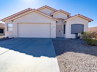 9489 N Flynn Way, Tucson, AZ 85742