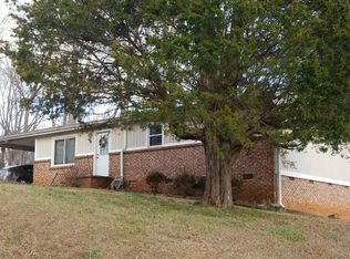 211 Cambridge Dr, Union, SC 29379