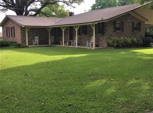 20 Butler Ln, Collins, MS 39428