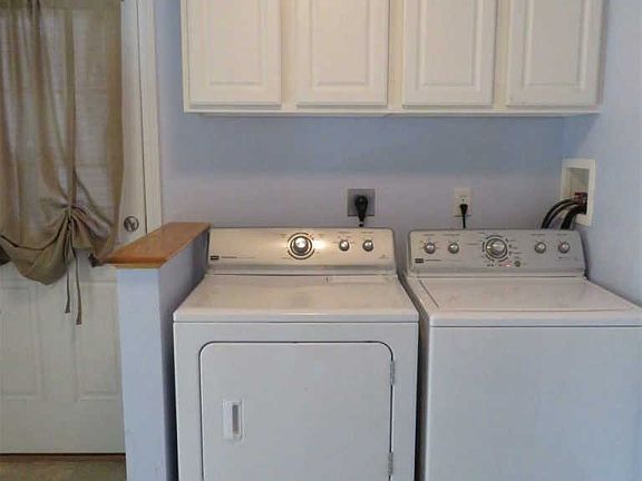 5th image of 61B Pennichuck St