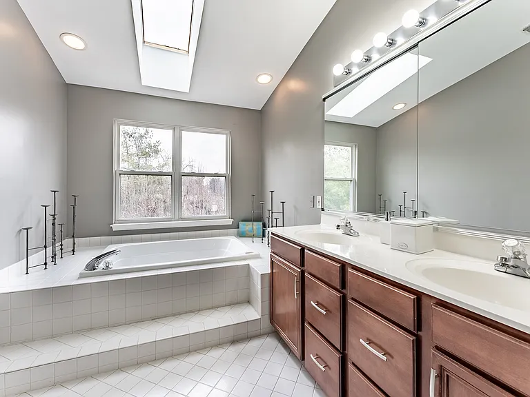 43738 Clemens Ter #1 — Photo 16