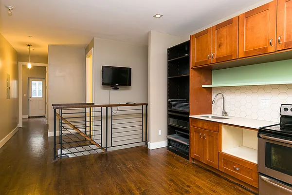 Rented by Nooklyn NYC LLC | media 2
