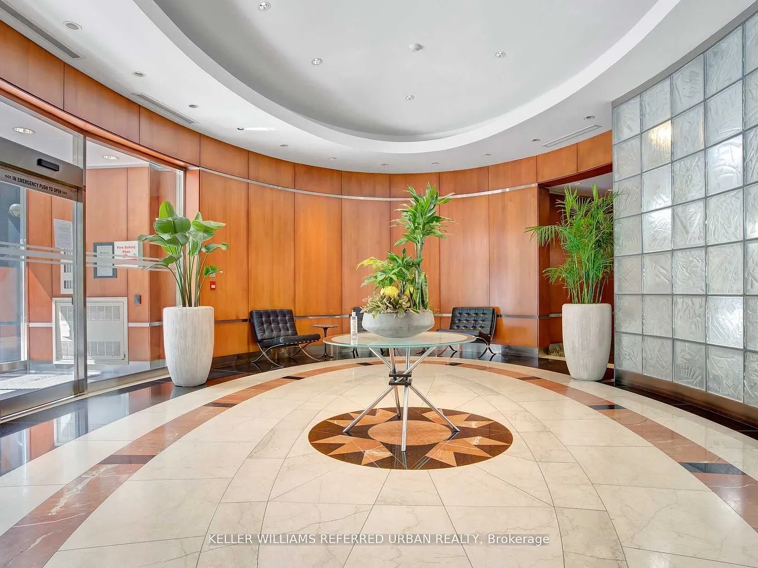 2 bed, $2,600 — Photo 3