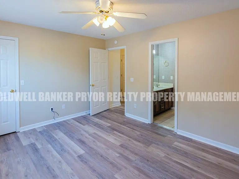 1240 N Concord Rd — Photo 26