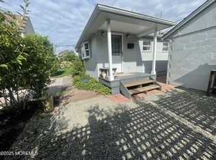 418 Woodland Ln, Avon By The Sea, NJ 07717