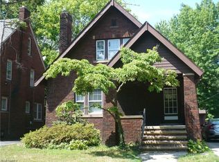 3805 Montevista Rd, Cleveland Heights, OH 44121