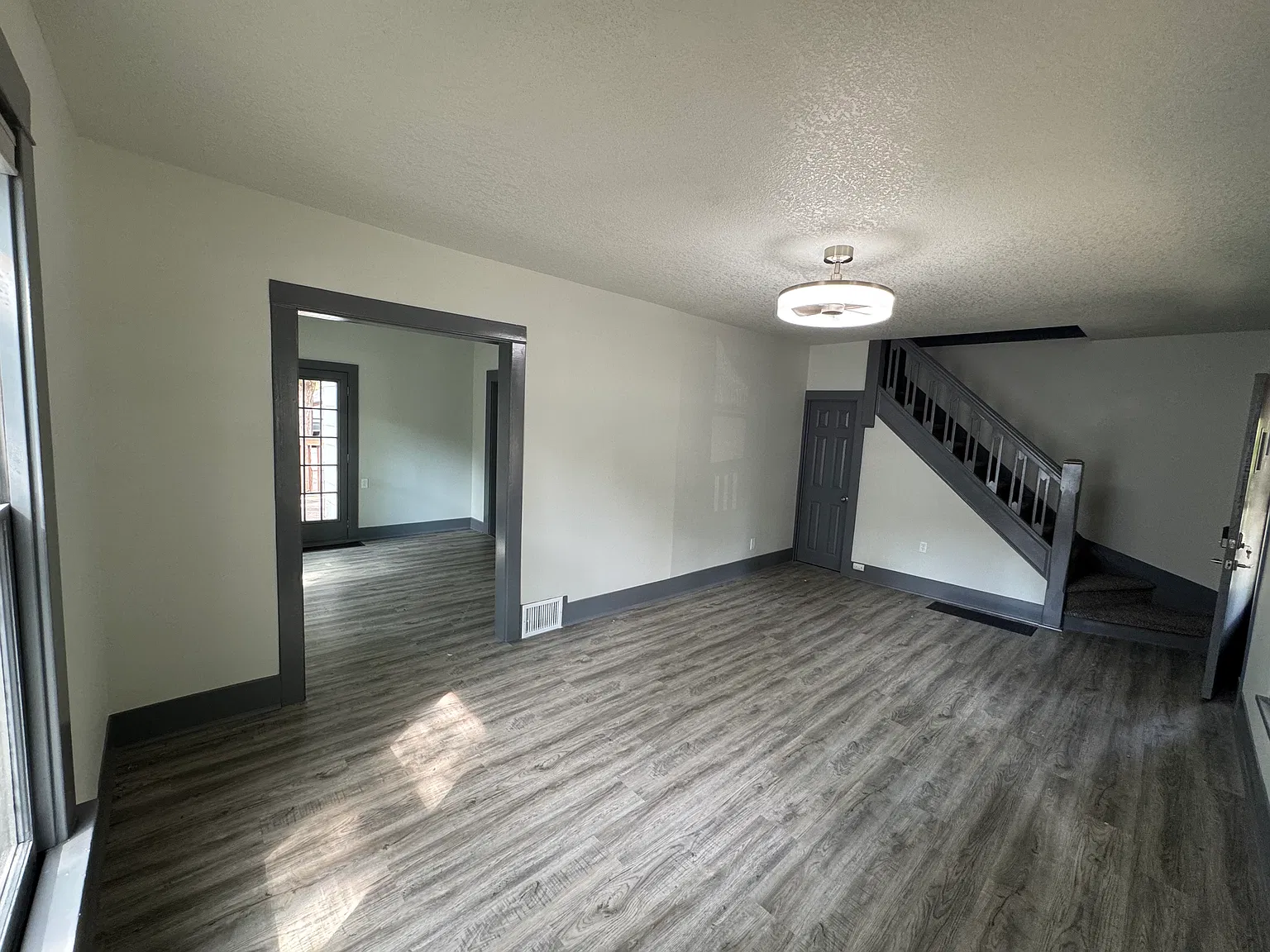 637 NE Sumner — Photo 4