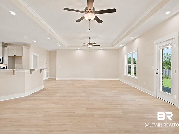 4th image of 32656 Arbor Ridge Cir
