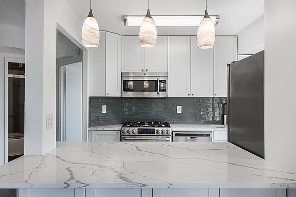 Rented by Keller Williams NYC | media 17