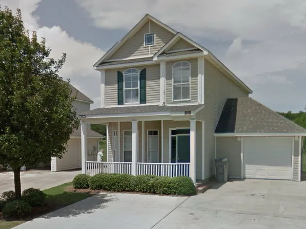 957 Saint Andrews Ln, Starkville, MS 39759
