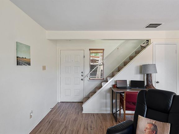 3rd image of 101 Clearday Dr APT 122