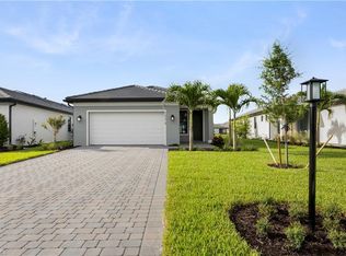 19218 Hinkley Dr, Estero, FL 33928
