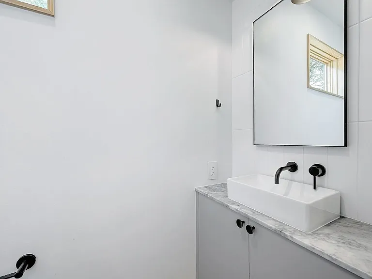 1411 Haskell St #4 — Photo 12