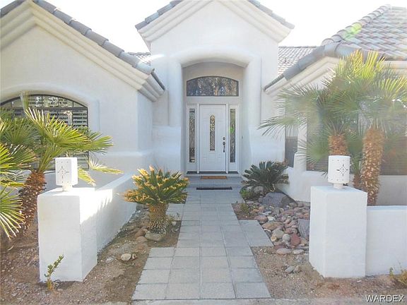 5th image of 3870 Smoketree Cir