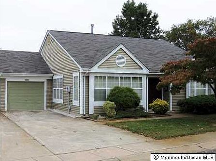 1st image of 1044 Canterbury Drive #B