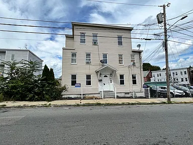 59 Haverhill St Lawrence MA | Zillow