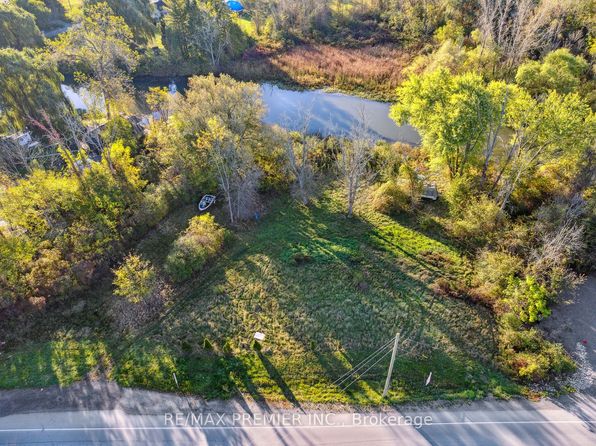 294 Lyons Creek Rd, Niagara Falls, ON L2G 7B4