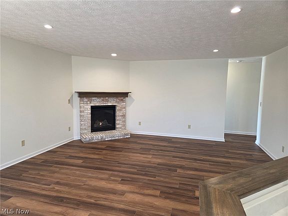 4th image of 133 Stonecrest Trl