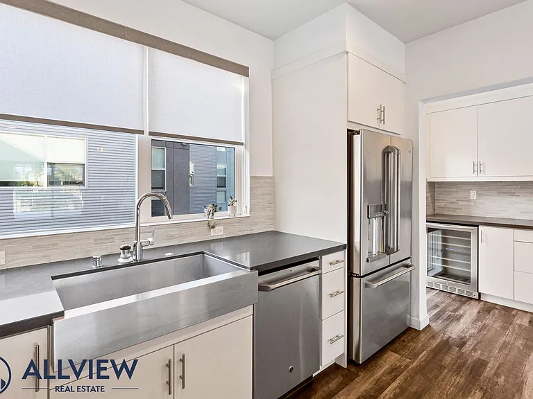 149 Mercer Way — Photo 19