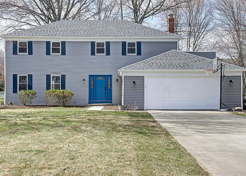 1st image of 2452 Glen Valley Dr