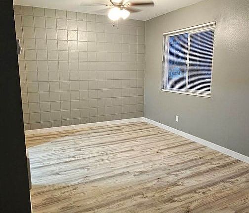 3rd image of 680 & 690 Lawrence St #10