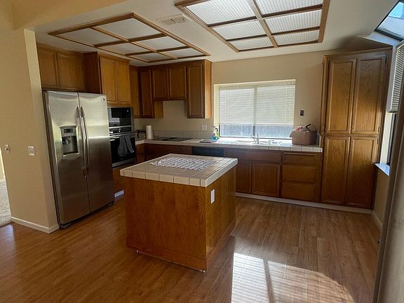 5th image of 1306 Hedgerow Ct