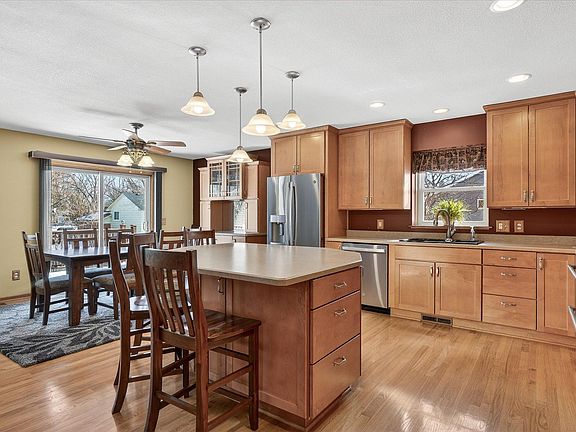 5th image of 10029 Dogwood St NW