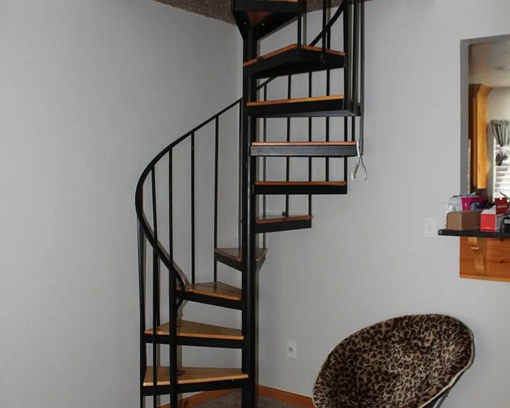 2217 Laneway Cir — Photo 28