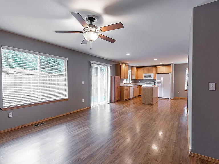 11325 22nd St SE — Photo 2