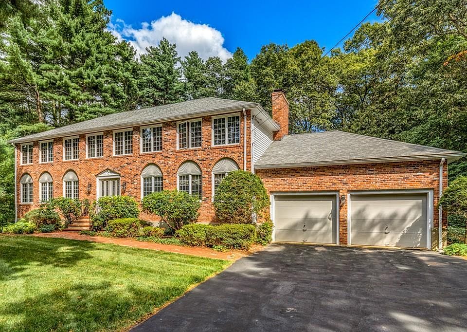 1st image of 16 Hayden Dr
