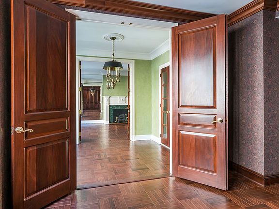 5th image of 308 E 72nd St APT 6B