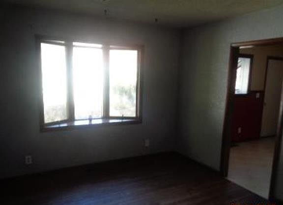 3rd image of 408 N Circle Dr