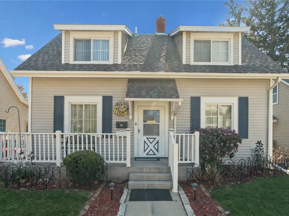 311 22nd St NE, Cedar Rapids, IA 52402