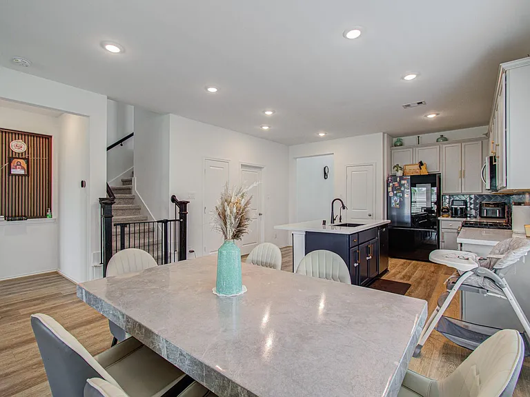 4722 Crest Hill Dr — Photo 18