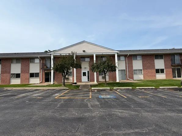 659 E Fullerton Ave APT 210, Glendale Heights, IL 60139