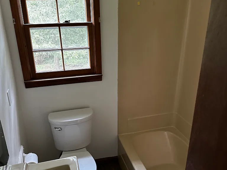 14 Country Ln — Photo 4