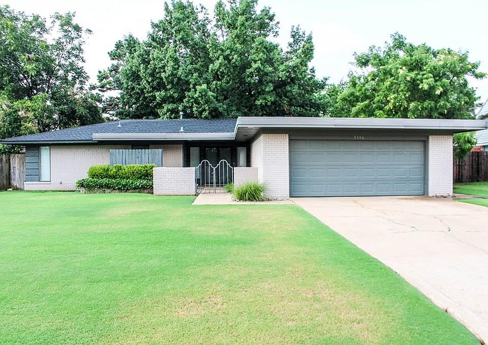 1st image of 3116 Lakeside Dr