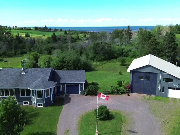 615 New Rd, Pictou, NS B0K 1N0