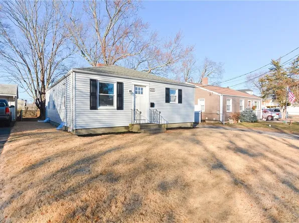 123 Manistee St, Pawtucket, RI 02861