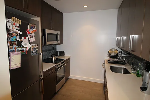 Rented by Mossanen Group | media 7