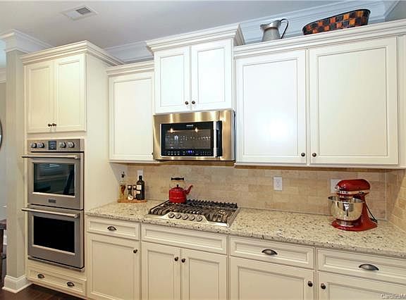 4th image of 105 Atwater Landing Dr