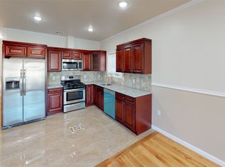 195 Gates Ave, Jersey City, NJ 07305
